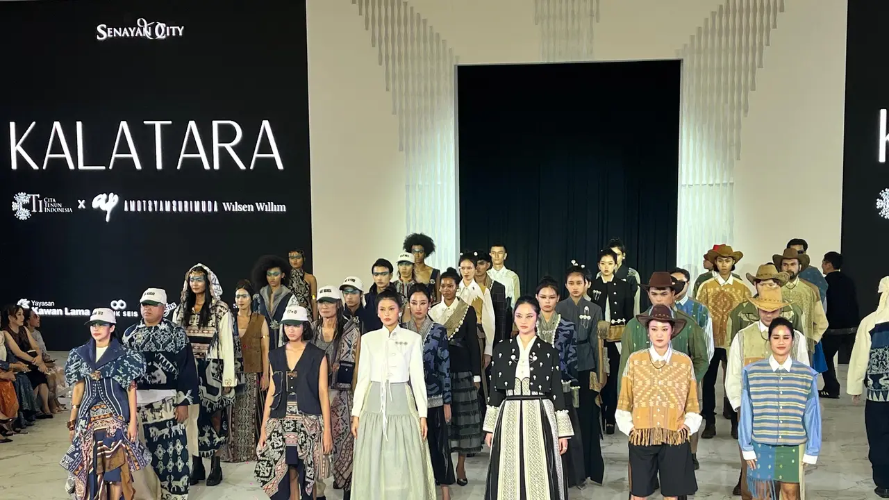 KALATARA: Tafsir Ulang Tenun Nusantara di Panggung Fashion Nation XIX Edition [Dok/Cita Tenun Indonesia]