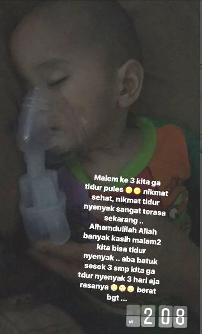 Anak laki-laki Zaskia Adya Mecca, Bhaikaba sakit (Foto: Instagram)
