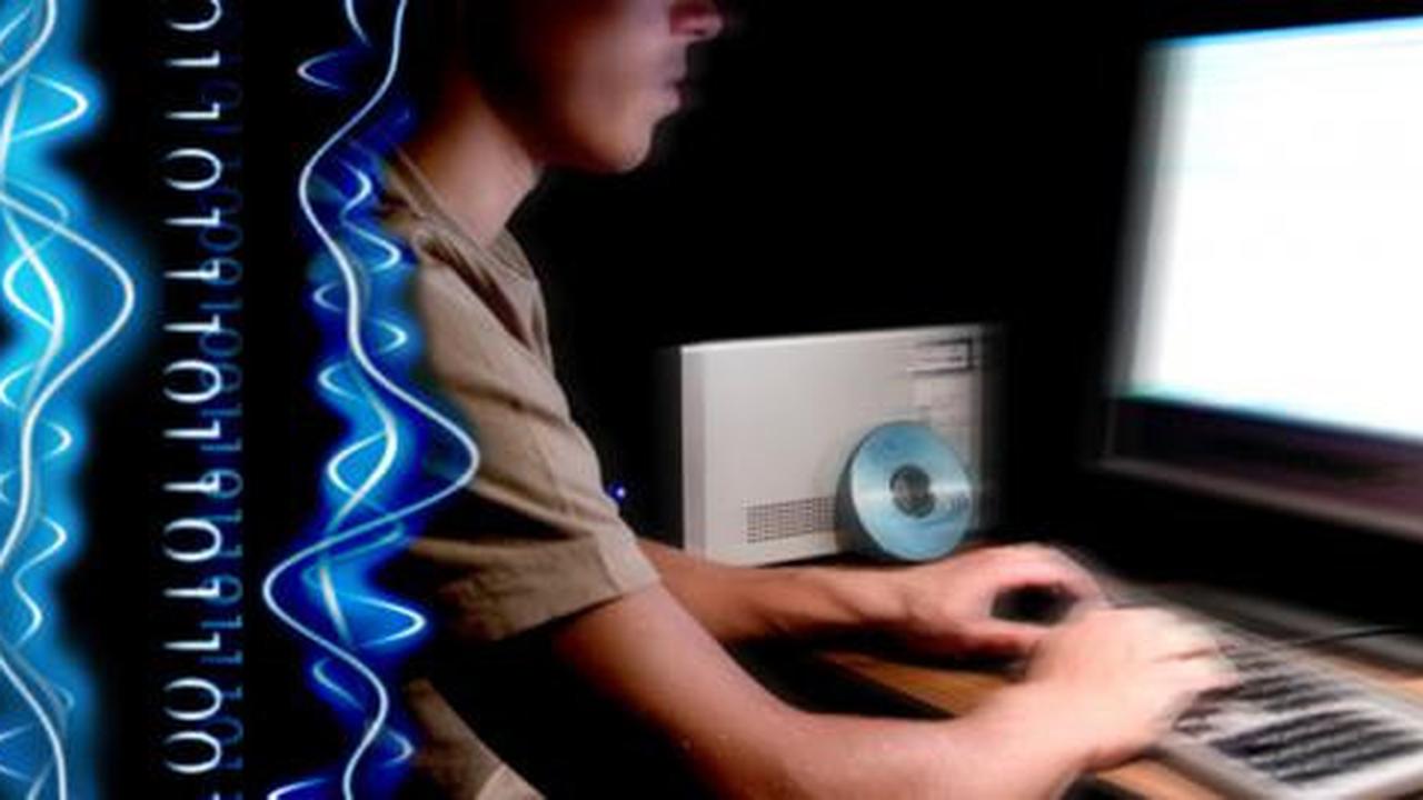 Hacker cilik dihukum larangan berinternet