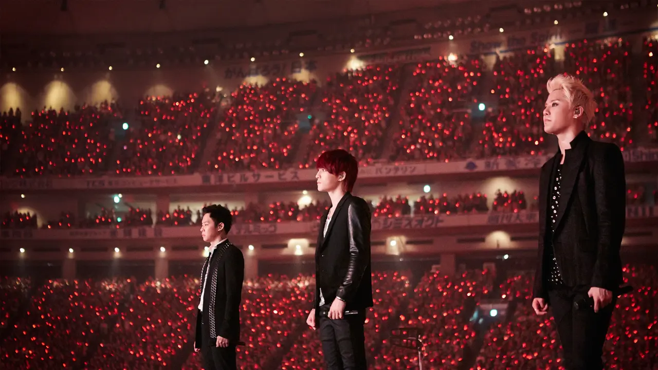 Terharu, JYJ Menangis Saat Bawakan Lagu TVXQ