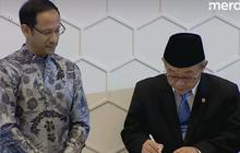 VIDEO: [FULL] Sertijab Nadiem Langsung ke Tiga Menteri Pilihan Prabowo di Kabinet Merah Putih