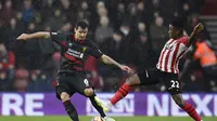  Liverpool's Dejan Lovren in action with Southampton's Eljero Elia Reuters / Dylan Martinez