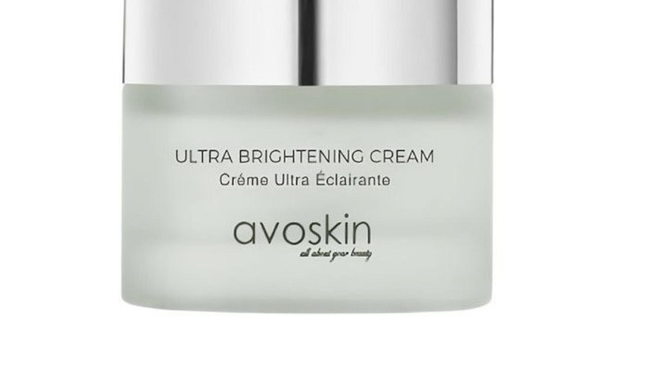 3. Avoskin Ultra Brightening Cream: Krim Malam Ramah Pemula dengan Retinol