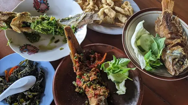 Gubuk Makan Iwak Kalen Cebongan/ Gmaps A R Hidayat