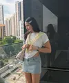 Nia Ramadhani curi perhatian dengan gayanya yang bak ABG saat di Singapura [@ramadhaniabakrie]