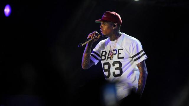 [Bintang] Chris Brown