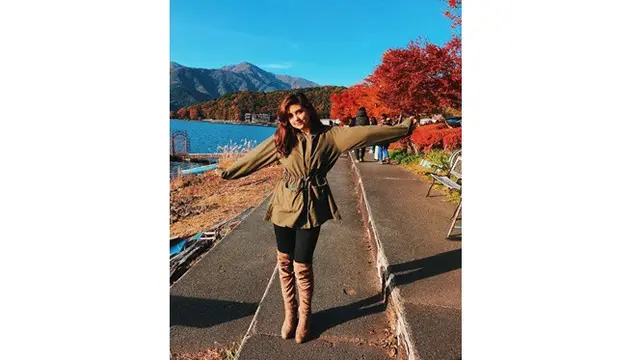 6 Pesona Alya Avivah, Kakak Aliando Syarif yang Cantik dan Memesona