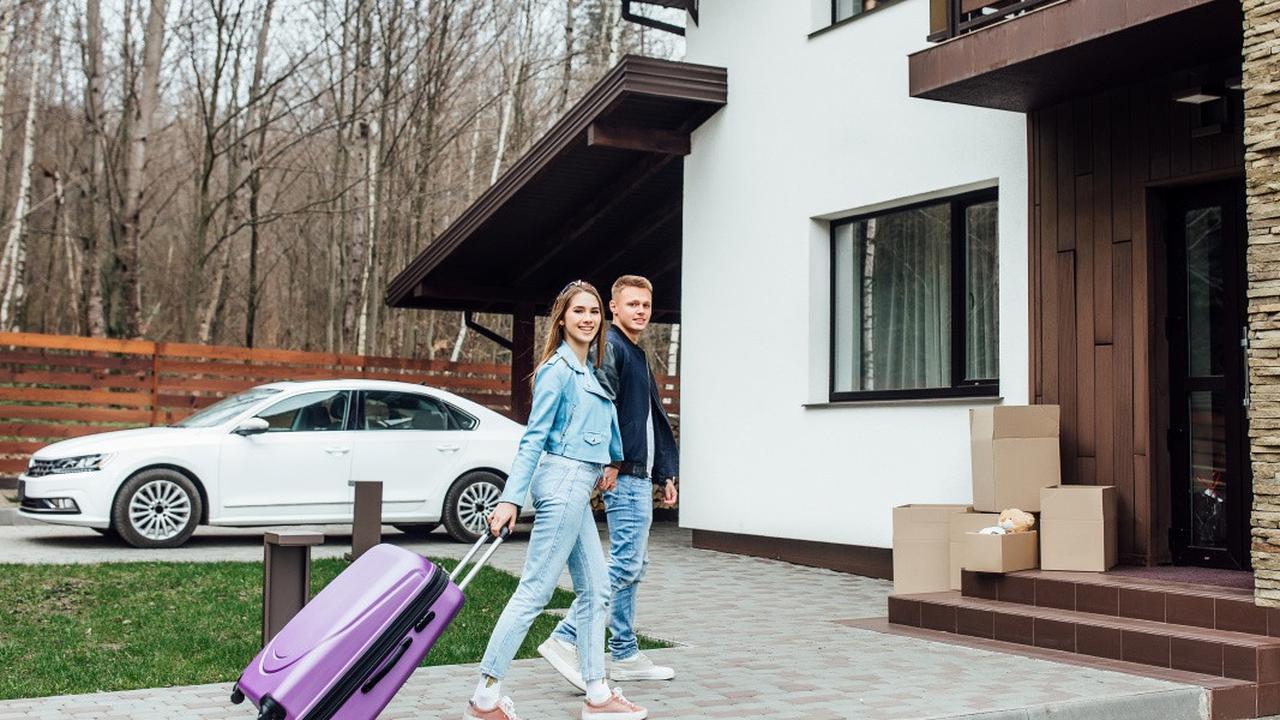 7 Desain Rumah Type 21 dengan Garasi, Estetik dan Aman Lindungi Kendaraan Kesayangan