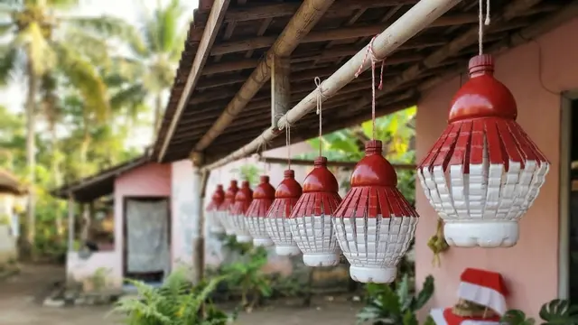Cara Membuat Lampion Merah Putih dari Botol Plastik