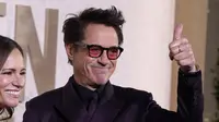 Robert Downey Jr dalam Golden Globe Awards atau Golden Globes 2024. (Jordan Strauss/Invision/AP)
