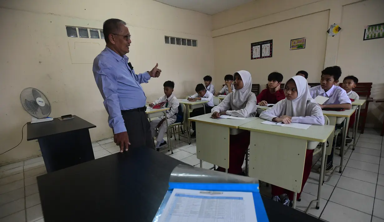 Sekolah-sekolah yang berpartisipasi dalam program ini dipastikan tidak akan memungut biaya pendidikan dari siswa yang diterima. (merdeka.com/Arie Basuki)