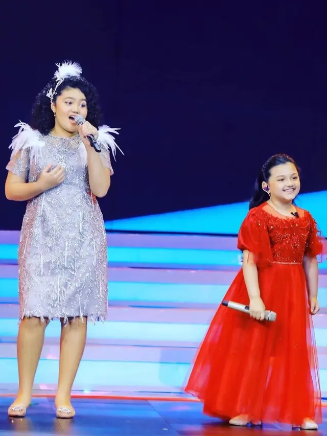 Gaya Amora Lemos Anak Kris Dayanti Pakai Dress (Foto: Dok. Kris Dayanti)