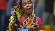 Dewan Perkeretaapian India mengatakan kecelakaan kereta api mengerikan itu disebabkan oleh masalah dengan sinyal dan kereta penumpang, Coromandel Express, yang mengalami kecelakaan tersebut. (Punit PARANJPE / AFP)