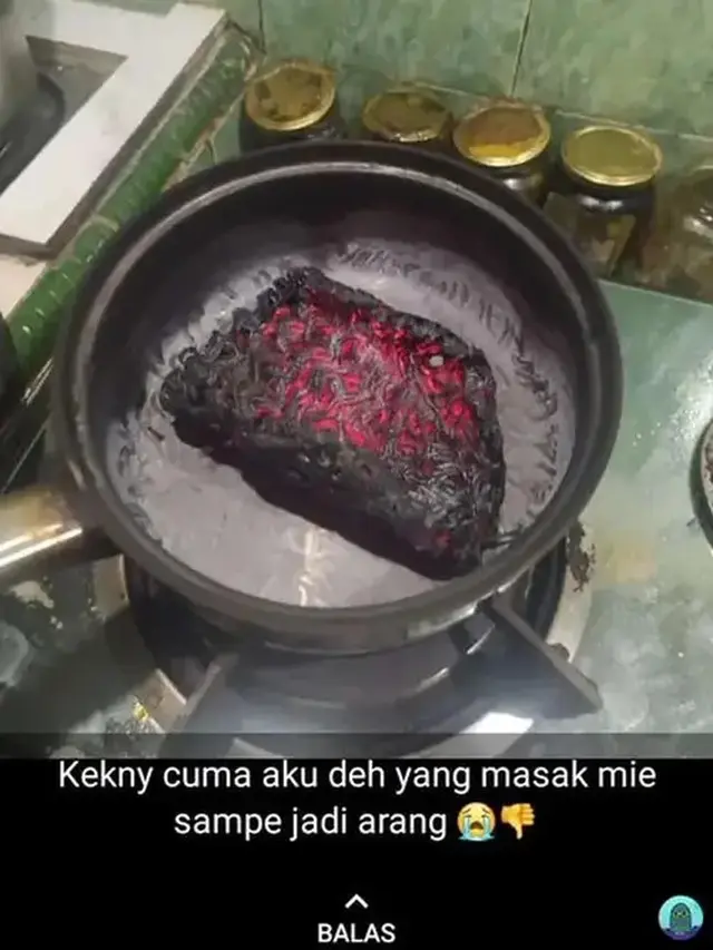 6 Potret Apes Masak Terlalu Lama, Berakhir Gosong dan Jadi Gagal Makan