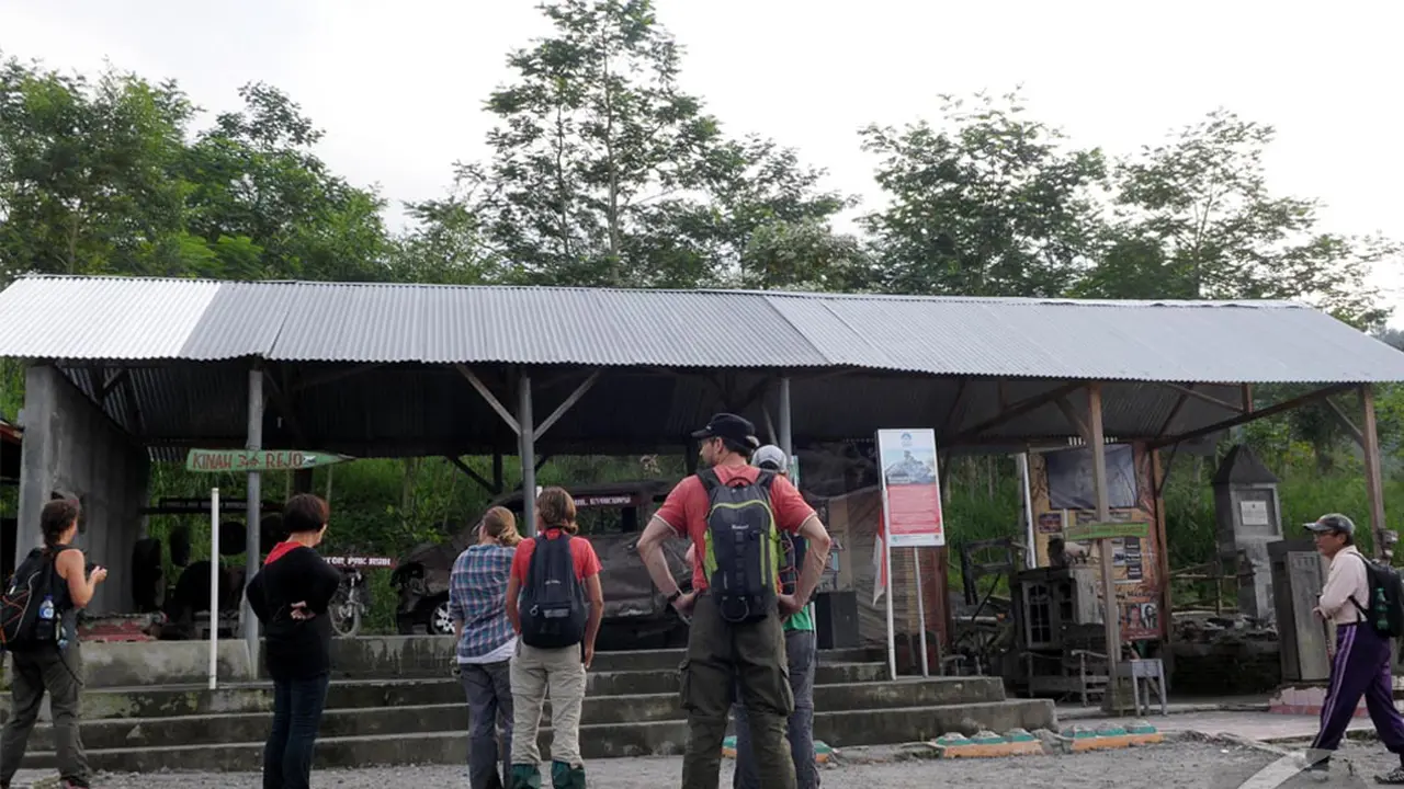 Status Merapi Waspada, Turis Asing Malah Berdatangan