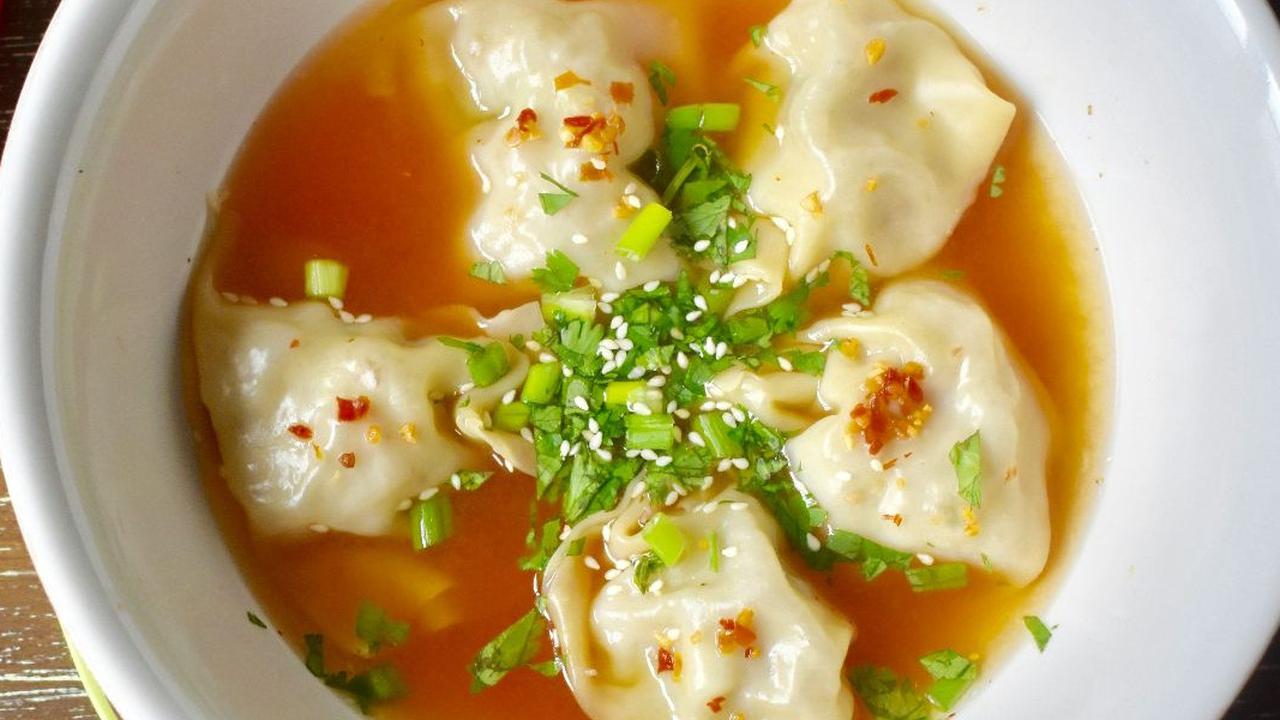 Viral, Ribuan Pesepeda China Padati Jalan Demi Makan Pangsit