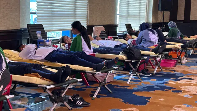 Kegiatan donor darah dilakukan bekerja sama dengan Unit Donor Darah Palang Merah Indonesia (UDD PMI) Jakarta Pusat.