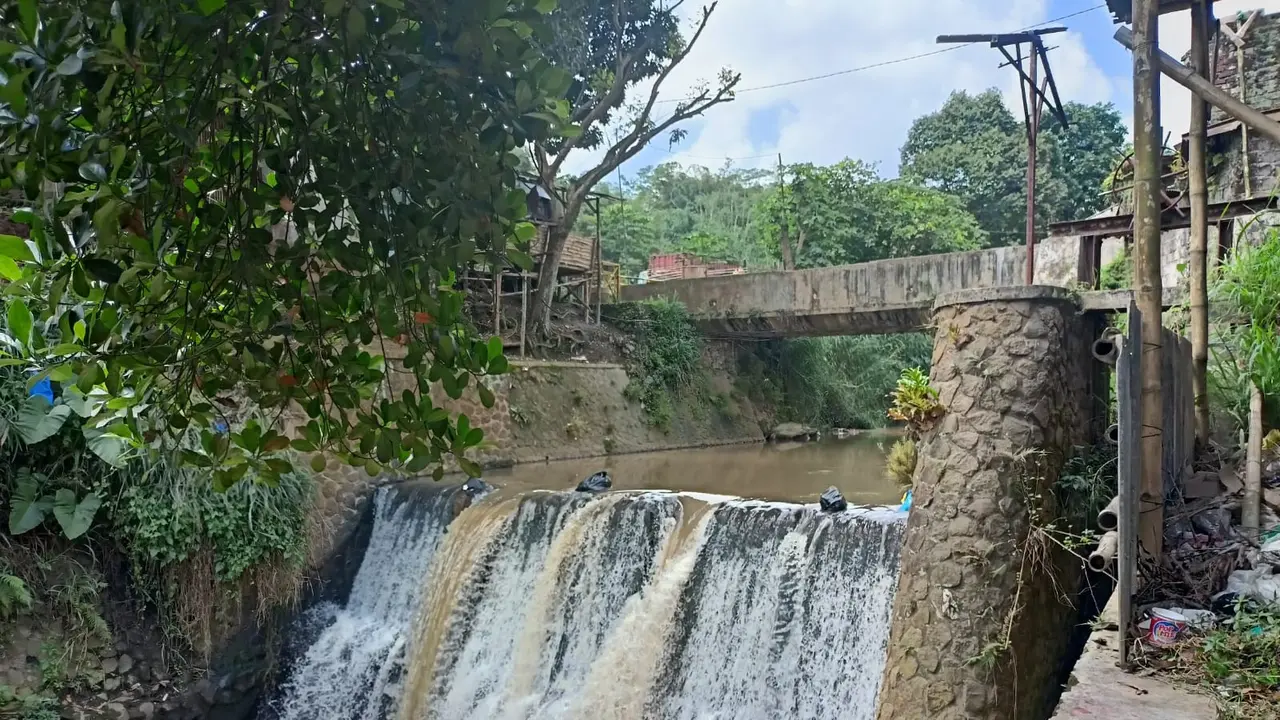 Sungai Cimeta.