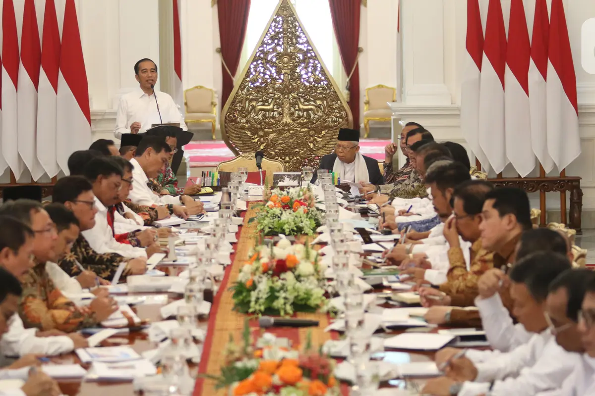 Presiden Jokowi Pimpin Rapat Perdana Kabinet Indonesia Maju
