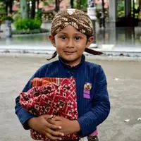 Kenalkan, ini Riski Kuncoro Manik. Dia Abdi Dalem paling muda dalam sejarah Keraton Yogyakarta. So adorable!