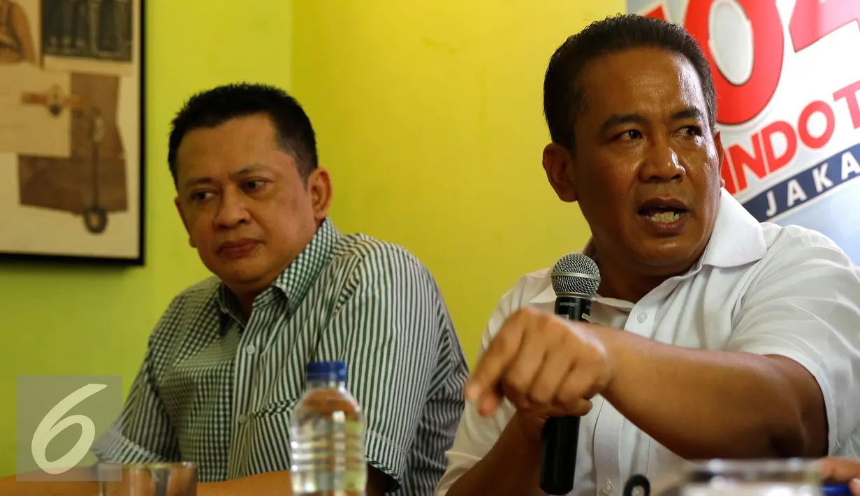 Kepala BNN, Komjen Anang Iskandar saat menjadi pembicara dalam diskusi di Warung Daun, Jakarta, Sabtu (5/9/2015). Anang optimistis dapat melanjutkan pekerjaan rumah Kepala Bareskrim Komjen Budi Waseso. (Liputan6.com/Yoppy Renato)