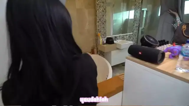 Potret Kamar Mandi di Rumah Nathalie Holscher, Punya Fasilitas Lengkap dengan Gorden sebagai Penutupnya