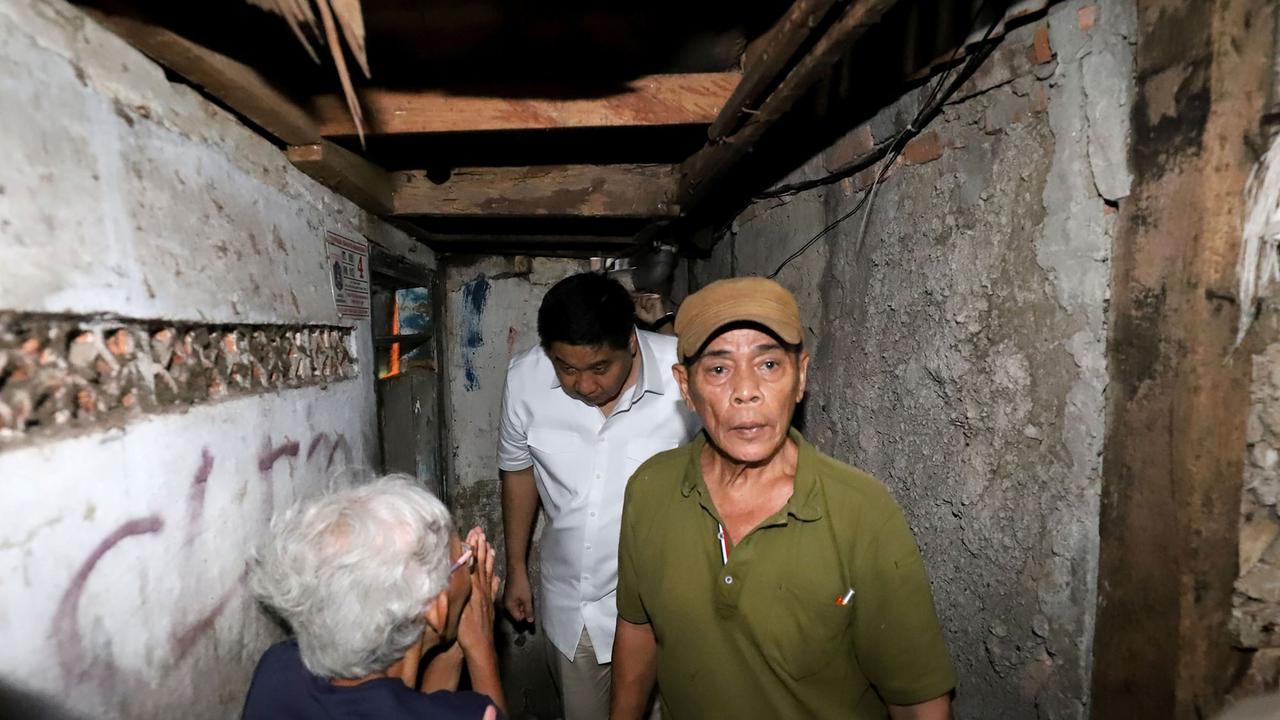 Menteri PKP Maruarar Sirait tinjau rumah Nenek Hasna