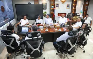 Akselerasi Pembangunan Sekolah Rakyat, Bupati Mamuju Tengah Serahkan Sertifikat Lahan