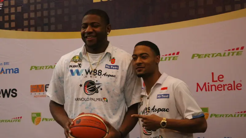 Aspac Jakarta, Dom Williams, Nate Barfield