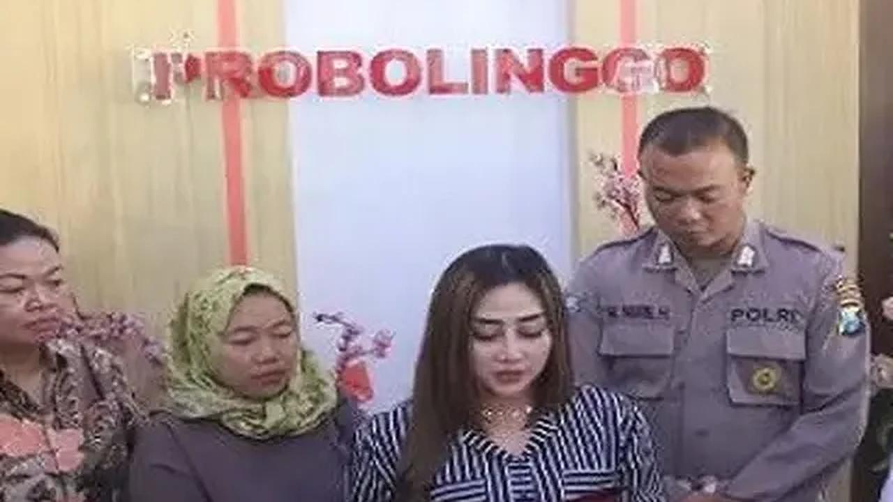 Jabatan Suami Dicopot<br>