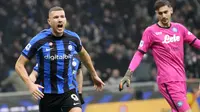 Striker Inter Milan Edin Dzeko merayakan golnya ke gawang Napoli dalam pertandingan&nbsp;Liga Italia di Stadion Giuseppe Meazza, Kamis (15/1/2023) dini hari WIB. Inter menang 1-0. (AP Photo / Luca Bruno)