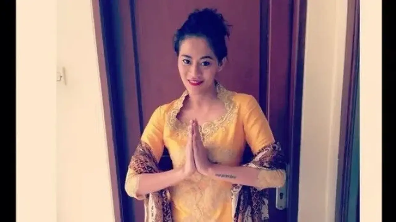 Potret Kenangan Nanie Darham