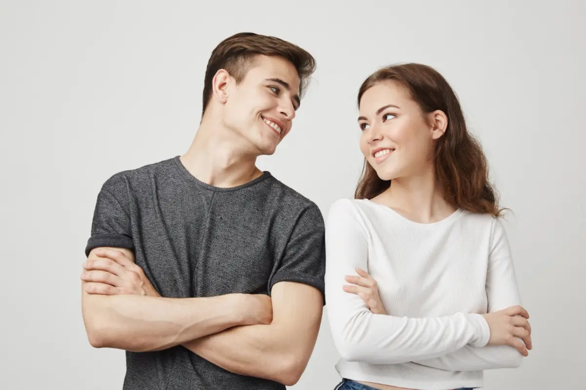 Ilustrasi pasangan cinta, romantis, bahagia