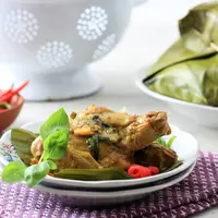 Ilustrasi pepes ayam./Copyright shutterstock.com/g/IkaRahma