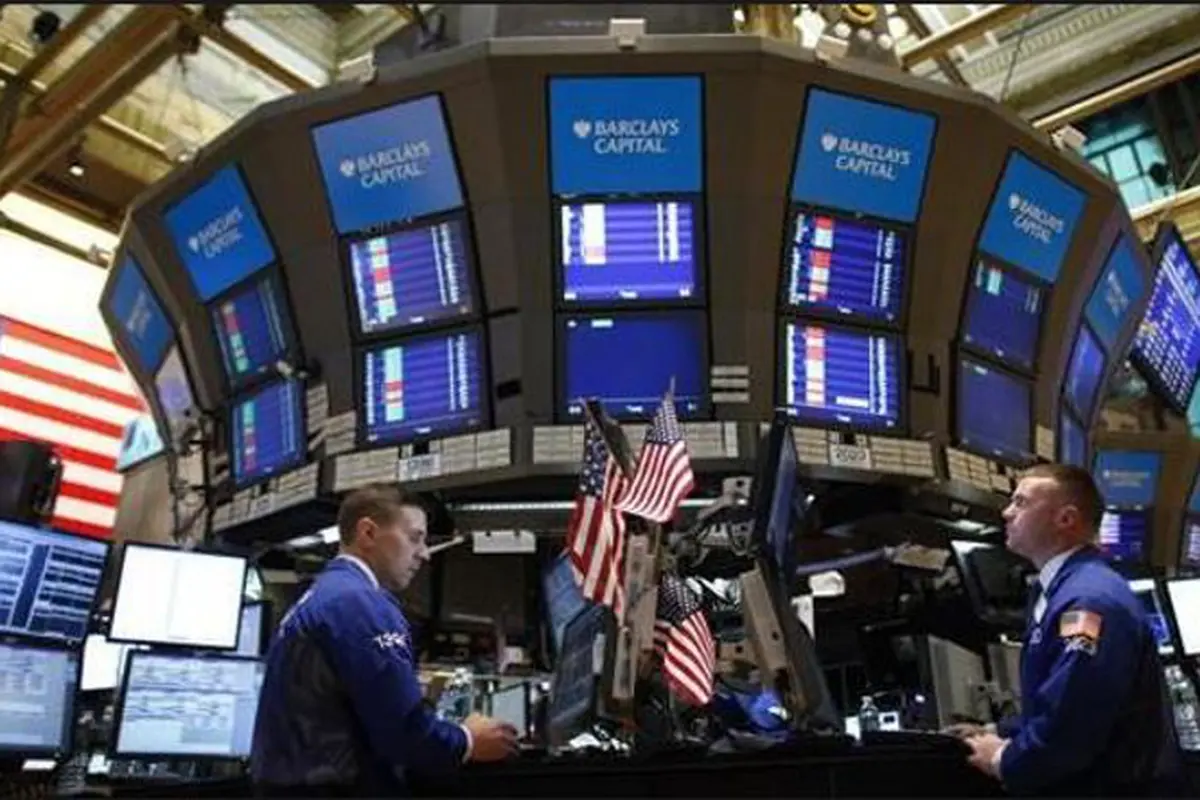 Wall Street Tertekan Kena Imbas Krisis Yunani