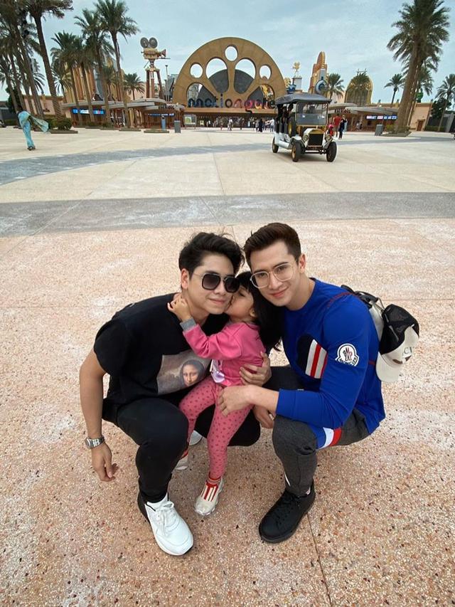 Potret Kedekatan Athalla Naufal dan Vania Athabina. (Sumber: Instagram/athallanaufal7)