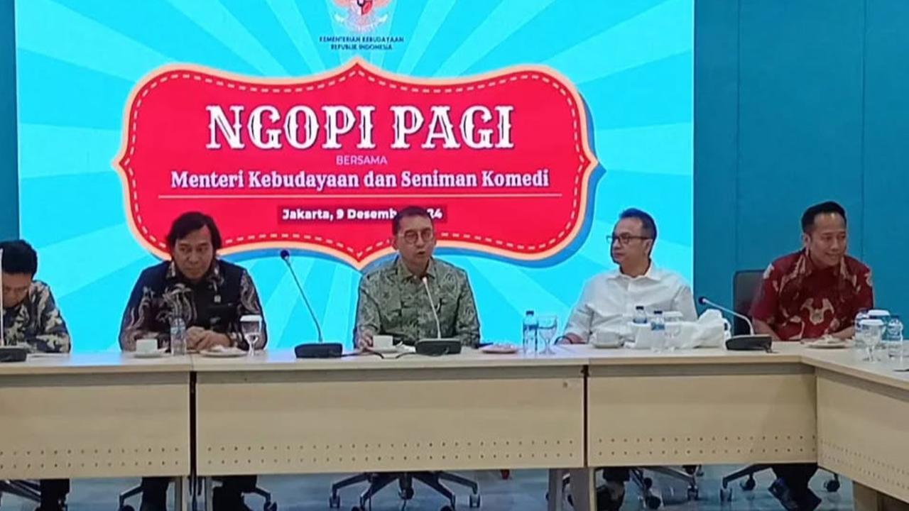 VIDEO: Nongkrong Bareng Komedian, Komeng Sampai Mongol 'Kocok Perut' Menteri