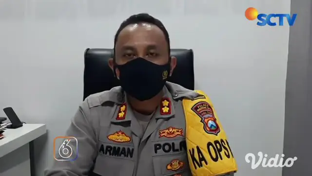 Pelaku penganiayaan terhadap perempuan, penjaga warung, di Pasuruan tertangkap. Pelaku berinisial ABD (18) ditangkap polisi setelah video penganiayaannya viral di media sosial.