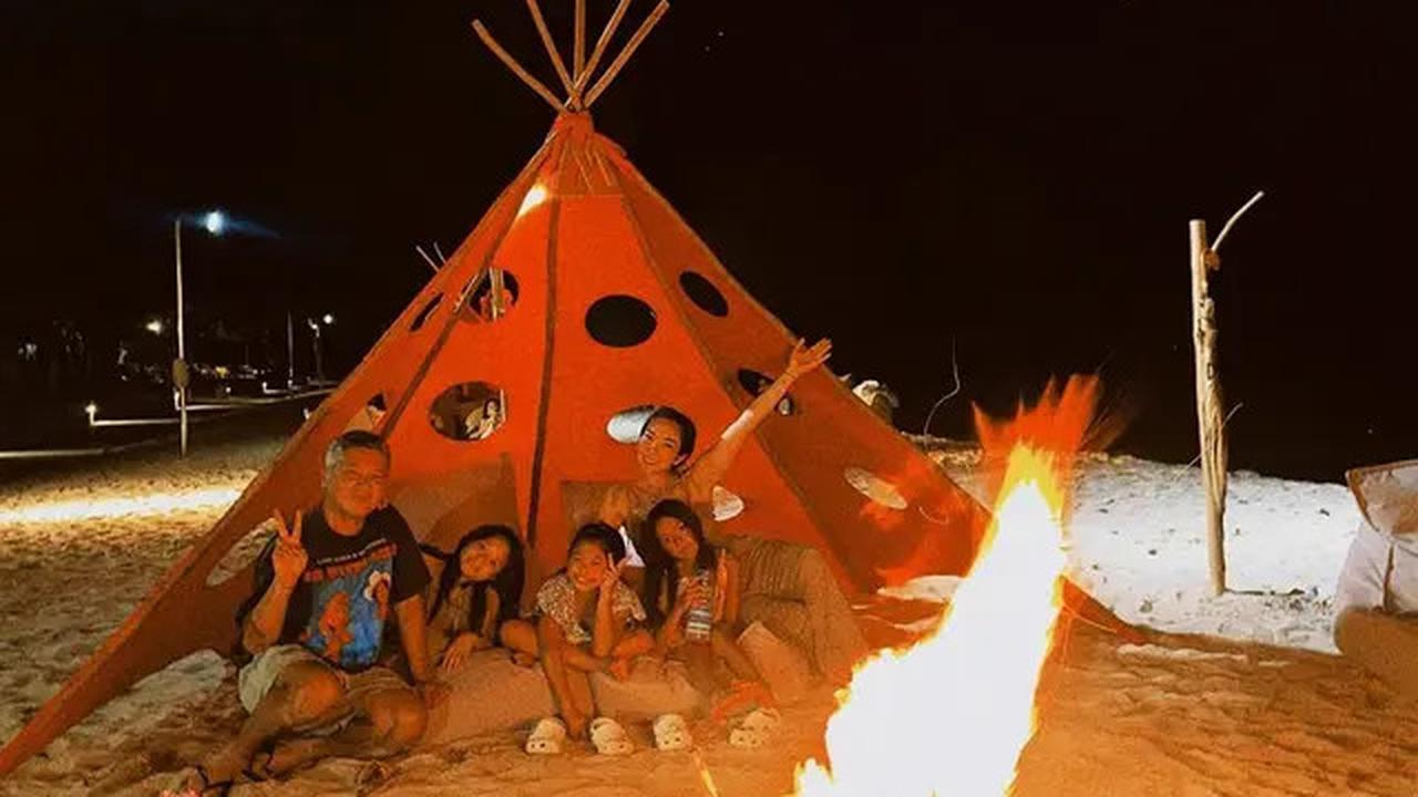 7 Potret Gading dan Gisel Camping Bareng Gempi, Tetap Didoakan Balikan