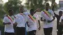 Tim Nasional (timnas) Mali U-17 menggelar latihan jelang laga babak 16 besar Piala Dunia U-17 di Lapangan Thor, Surabaya, Jawa Timur, Minggu (19/11/2023). (doc.LOC WCU17/NFL)