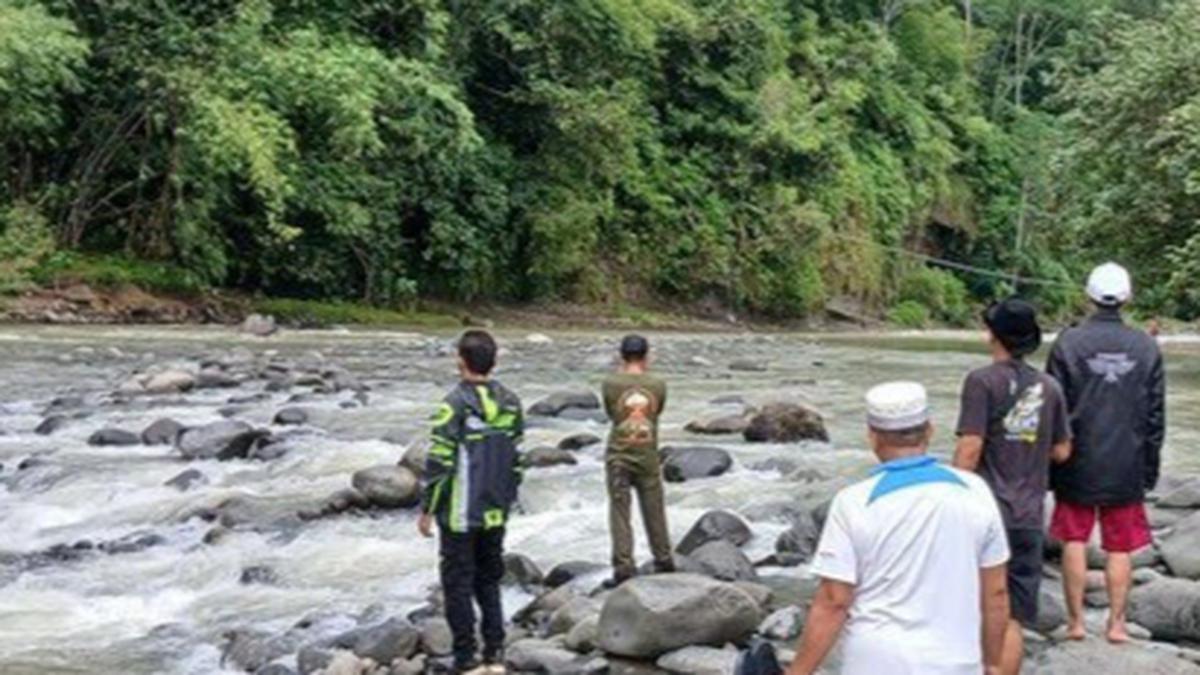 Keceriaan Bermain Berujung Petaka, Bocah 10 Tahun Hilang Ditelan Arus Sungai