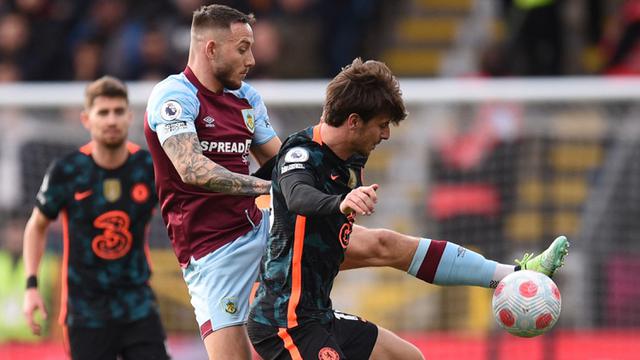 FOTO: Chelsea Bantai Burnley di Turf Moor