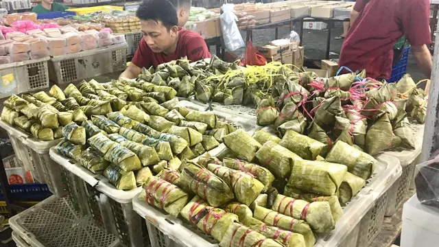 Cari Jajanan Pasar dan Kue Lezat lagi Murah, Yuk ke Pasar Kue Subuh Senen