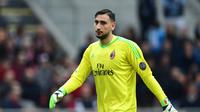 Gianluigi Donnarumma makin tidak disukai fans AC Milan (MIGUEL MEDINA / AFP)