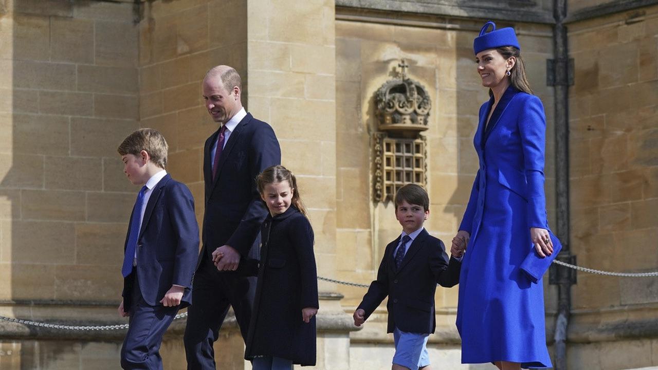 Pangeran George, Pangeran William, Putri Charlotte, Pangeran Louis, dan Kate Middleton. (Yui Mok/Pool via AP)