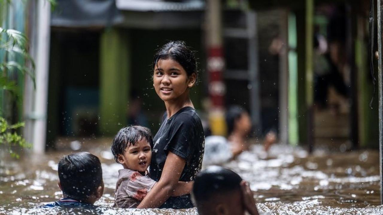 Gubernur Pramono Anung Ungkap Penyebab dan Solusi Atasi Banjir Jakarta