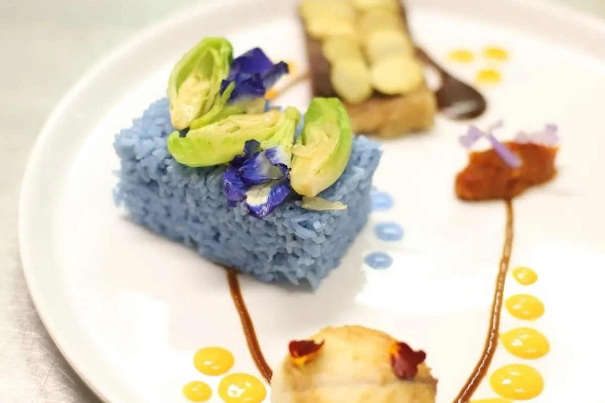 [Fimela] Kreasi Nasi Biru