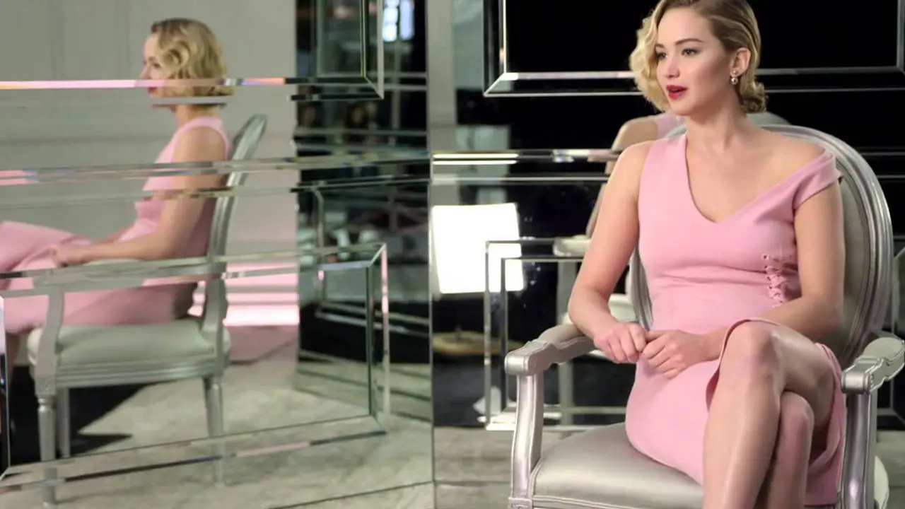 Jennifer Lawrence `Katakan Cinta` untuk Aktor Ternama Hollywood 