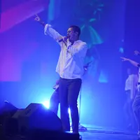 Angga Puradiredja vokalis Maliq &amp; D'Essentials di Jak After School Vol. II. [Foto: Ist]