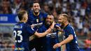 Inter Milan berhasil tekuk Genoa pada giornata pertama Liga Italia musim 2021/2022. Walapun sudah tak diperkuat oleh Romelu Lukaku sebagai penyerang andalannya, Nerazzurri malah mampu mencetak gol lebih dari tiga. (Foto: AFP/Miguel Medina)
